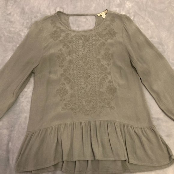 Francesca's Light Blue Embroidered Blouse in Size Small - Picture 11 of 12